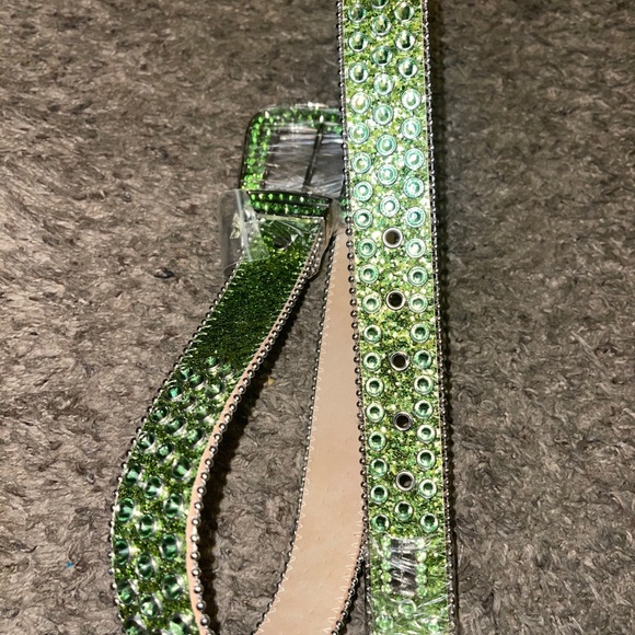 vv simon belt